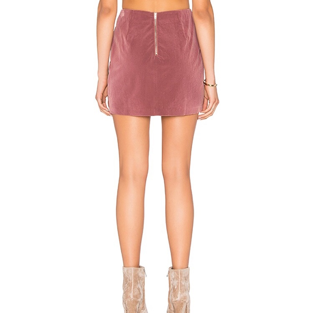 ✨Endless Rose✨- Lace Up Skirt in Mauve - Picture 2 of 6
